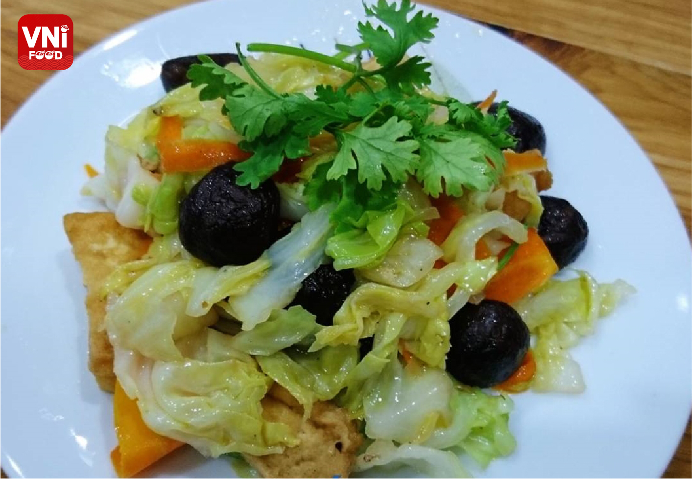 STIR-FRIED CABBAGE WITH SHIITAKE - VniFood