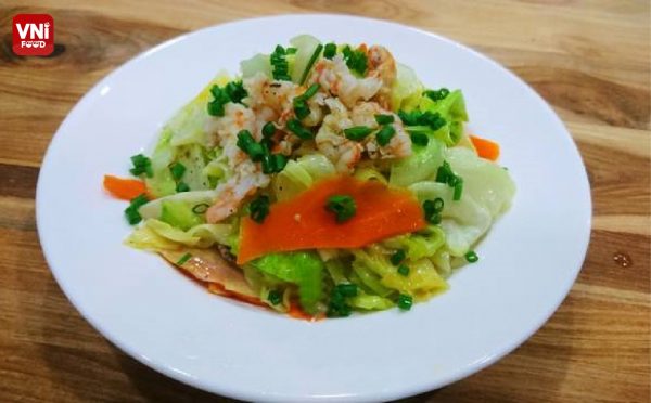 STIR-FRIED-NAPA-CABBAGE-WITH-SHRIMP-0