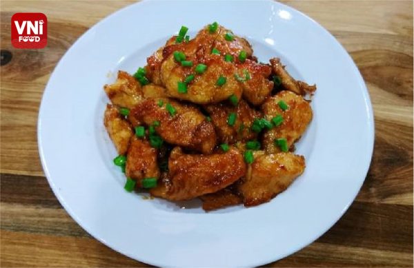 FRIED-CHICKEN-BREAST-WITH-GARLIC-FISH SAUCE-00