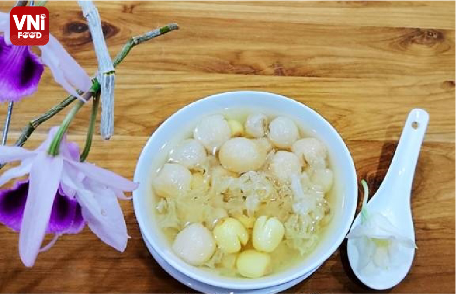 Pig Heart Soup with Lotus Seeds & Dried Lily