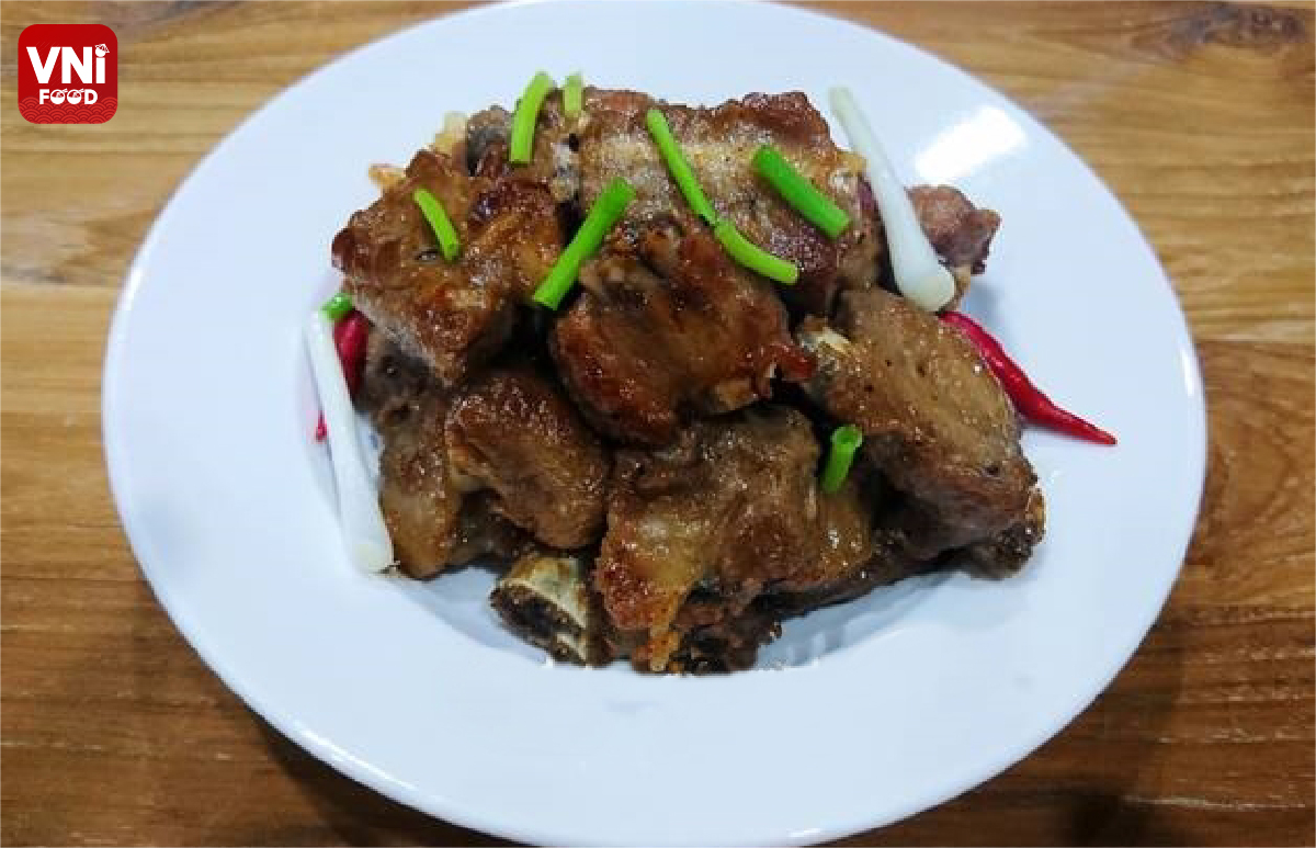 SIMMERED PORK RIBS IN SUGAR CANE - VniFood