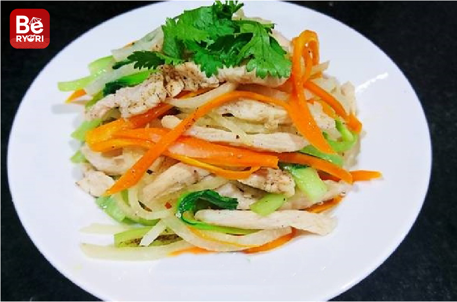 STIR-FRIED CHICKEN BREAST WITH VEGETABLES - VniFood