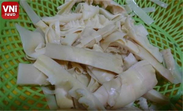 BRAISED-PORK-WITH-BAMBOO-SHOOTS-012