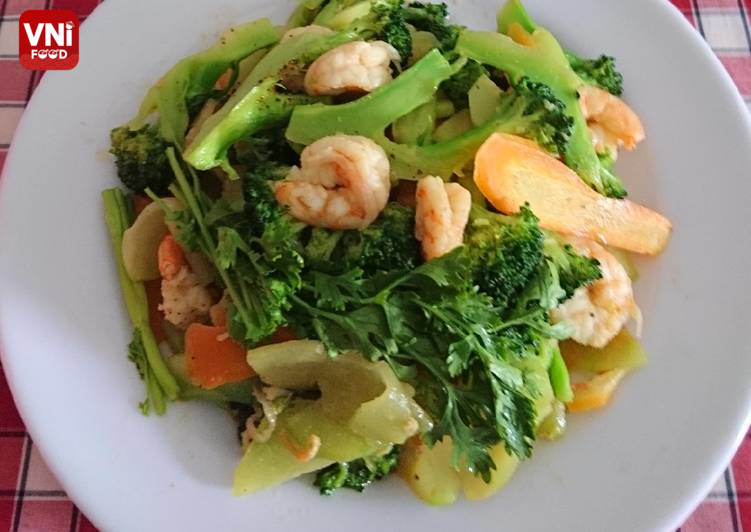 STIR-FRIED BROCCOLI WITH SHRIMP - VNIFOOD.COM