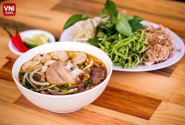 Bun bo hue