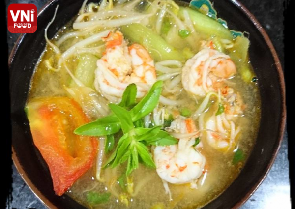 sour shrimp soup - vietnamese soup
