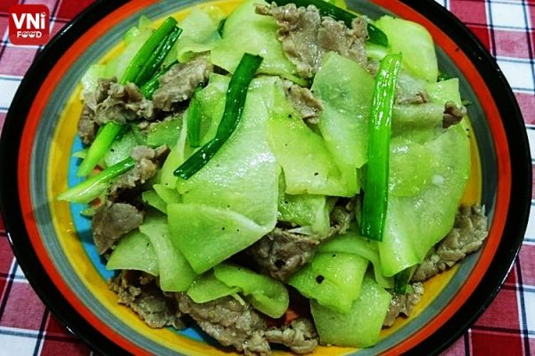 stir-fried chayote with beef