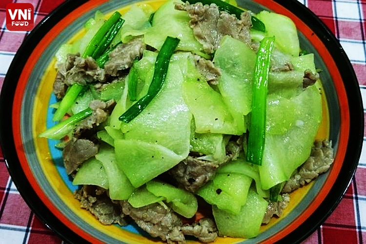 STIR-FRIED CHAYOTE WITH BEEF - VNIFOOD.COM