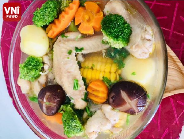 CHICKEN-SOUP-WITH-VEGETABLES-011