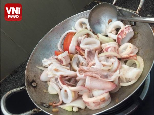 FRIED-SQUID-WITH-MIXED-VEGETABLES-015