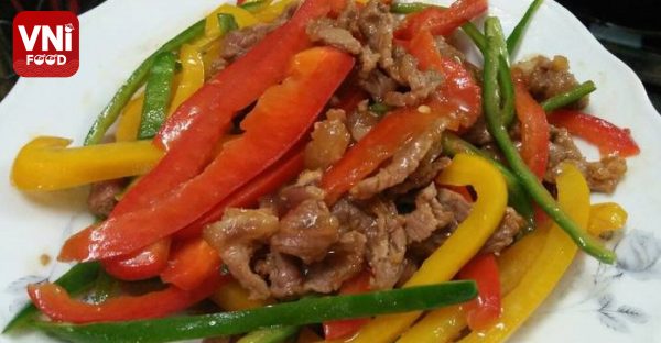 STIR-FIRED-BEEF-SHANK-WITH-BELL-PEPPERS-04