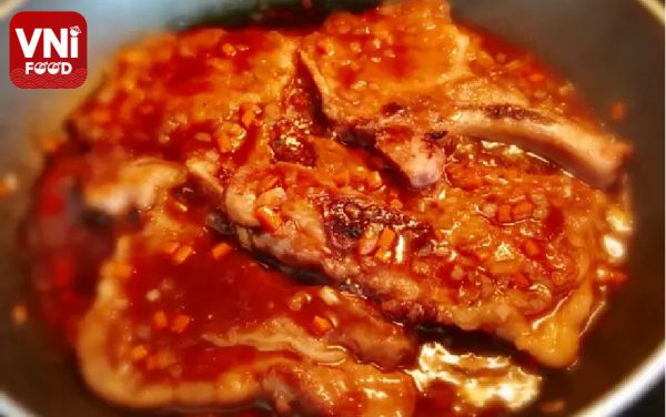 Fried-pork-chops-with-Coca-Cola-sauce-021