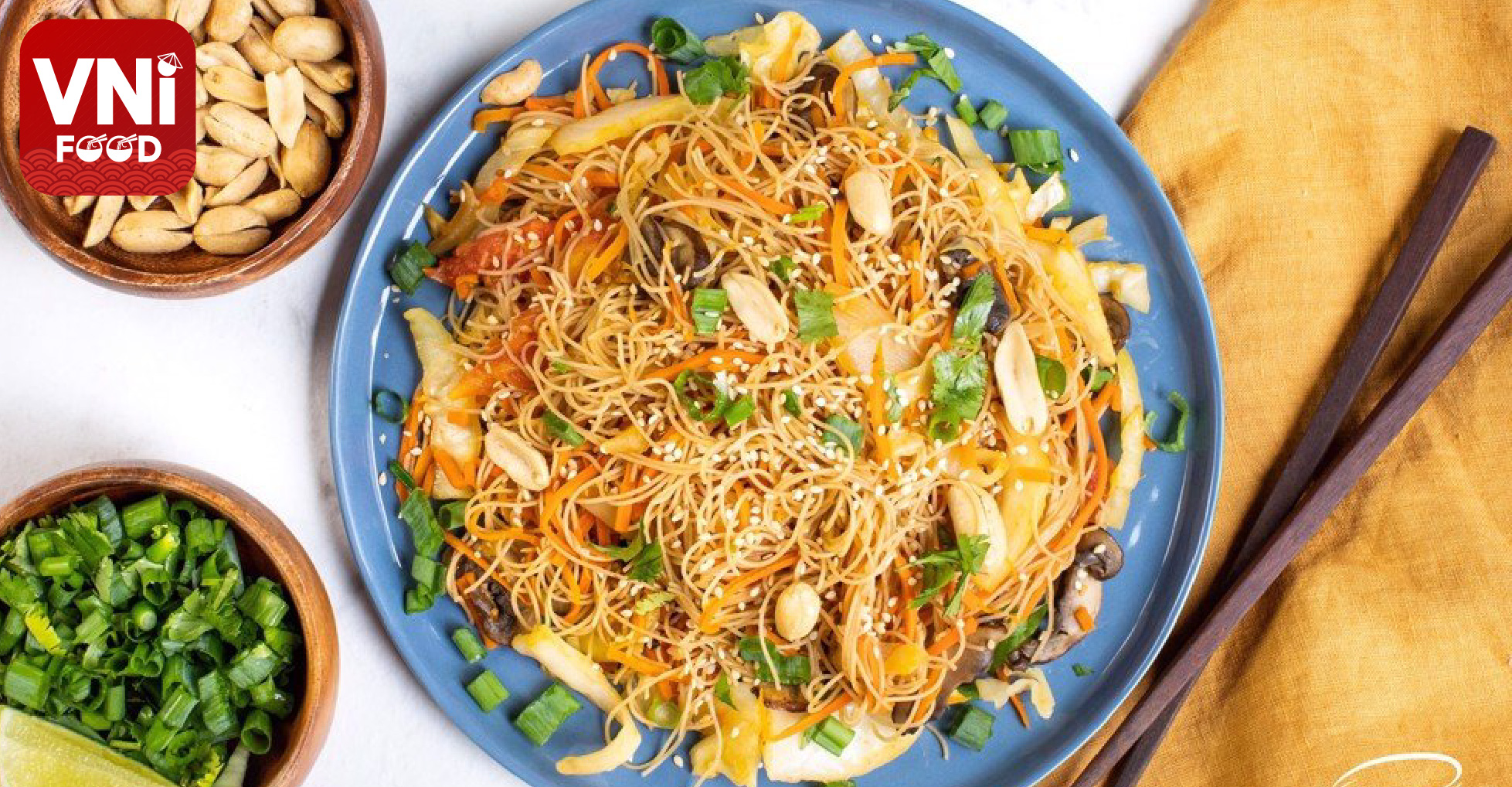 STIR-FRIED SPAGHETTI WITH VEGETABLES