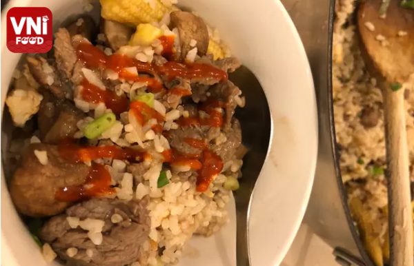 FRIED-RICE-WITH-BEEF-AND-BABY-CORN-01
