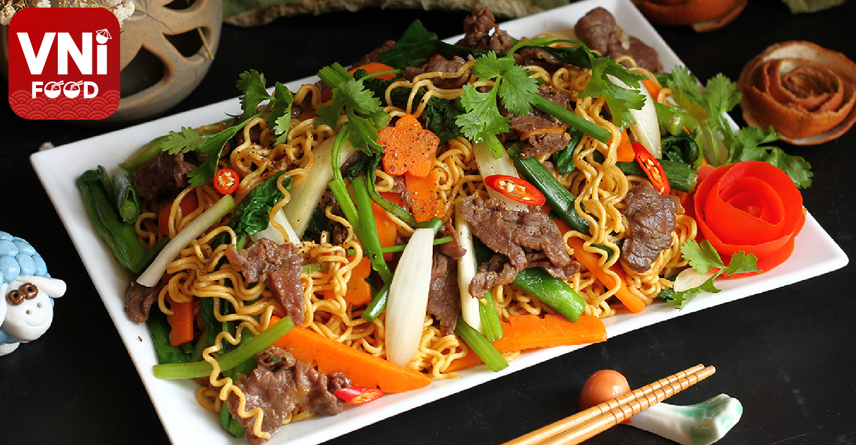 STIR-FRIED NOODLES WITH PORK HEART AND LIVER