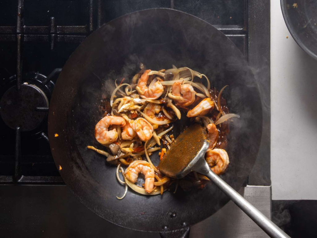 cook stir-fry with shrimp