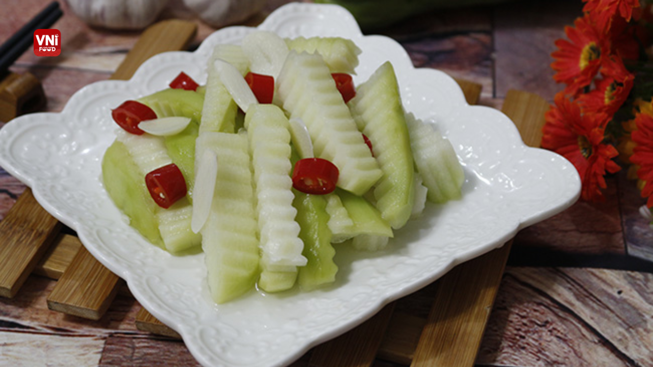 Vietnamese Pickled Chayote (Su Su Muoi)